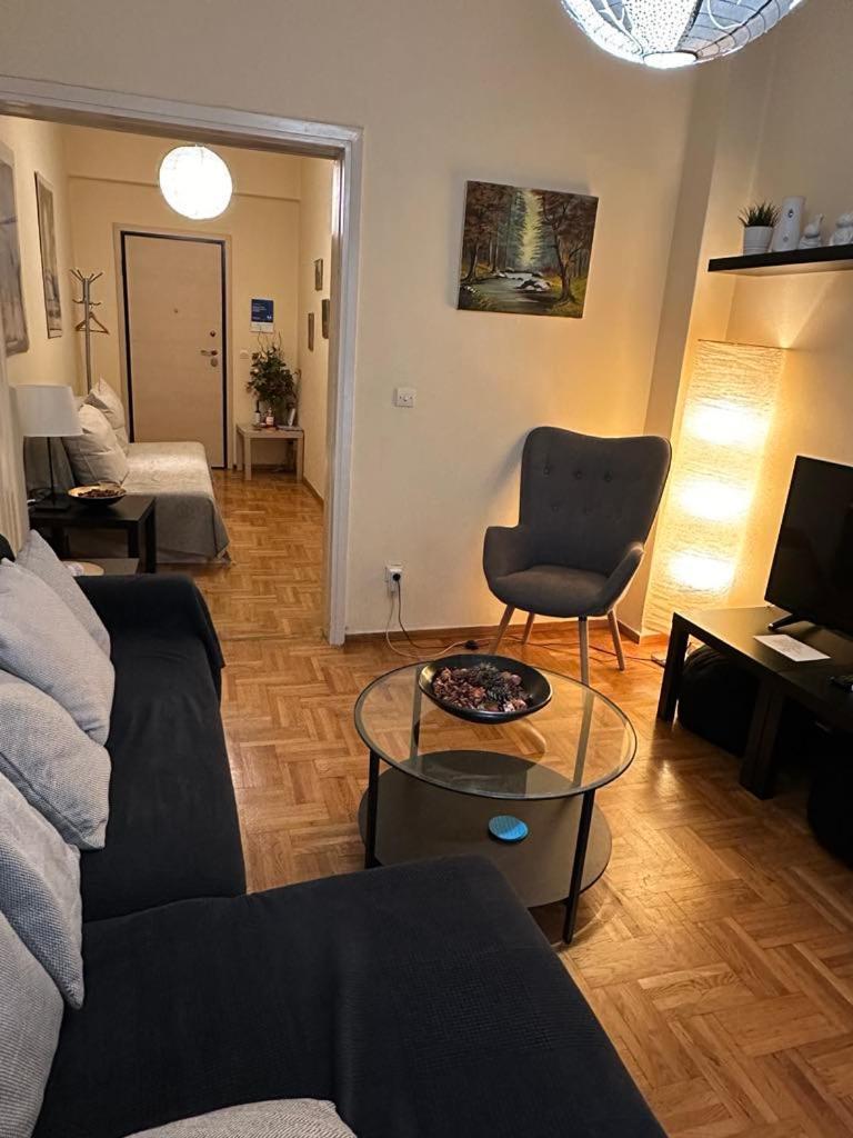 Renovated Cozy Near To Acropolis Apartment