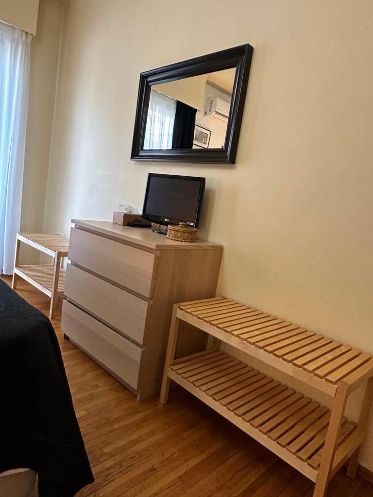 Renovated Cozy Near To Acropolis Apartment